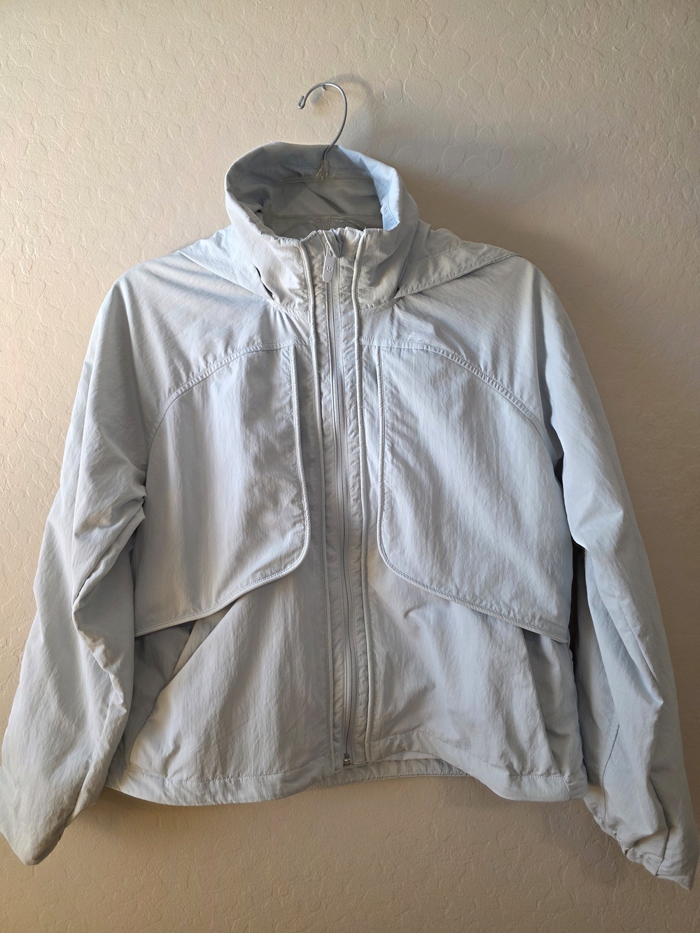 Lululemon always effortless classic fit jacket pale light blue size 6